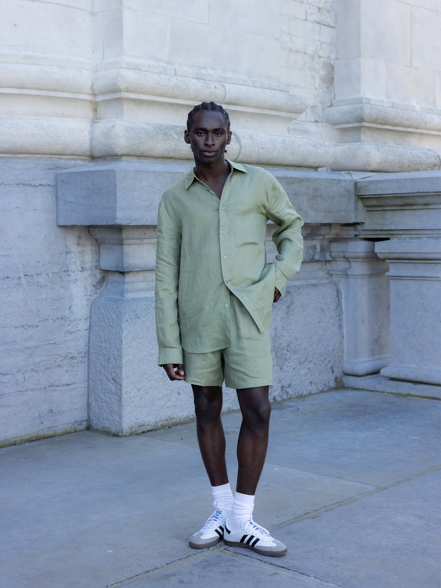 ELASTICATED LINEN SHORTS OLIVE GREEN