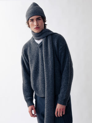 BRUSHED KNITTED SCARF GREY