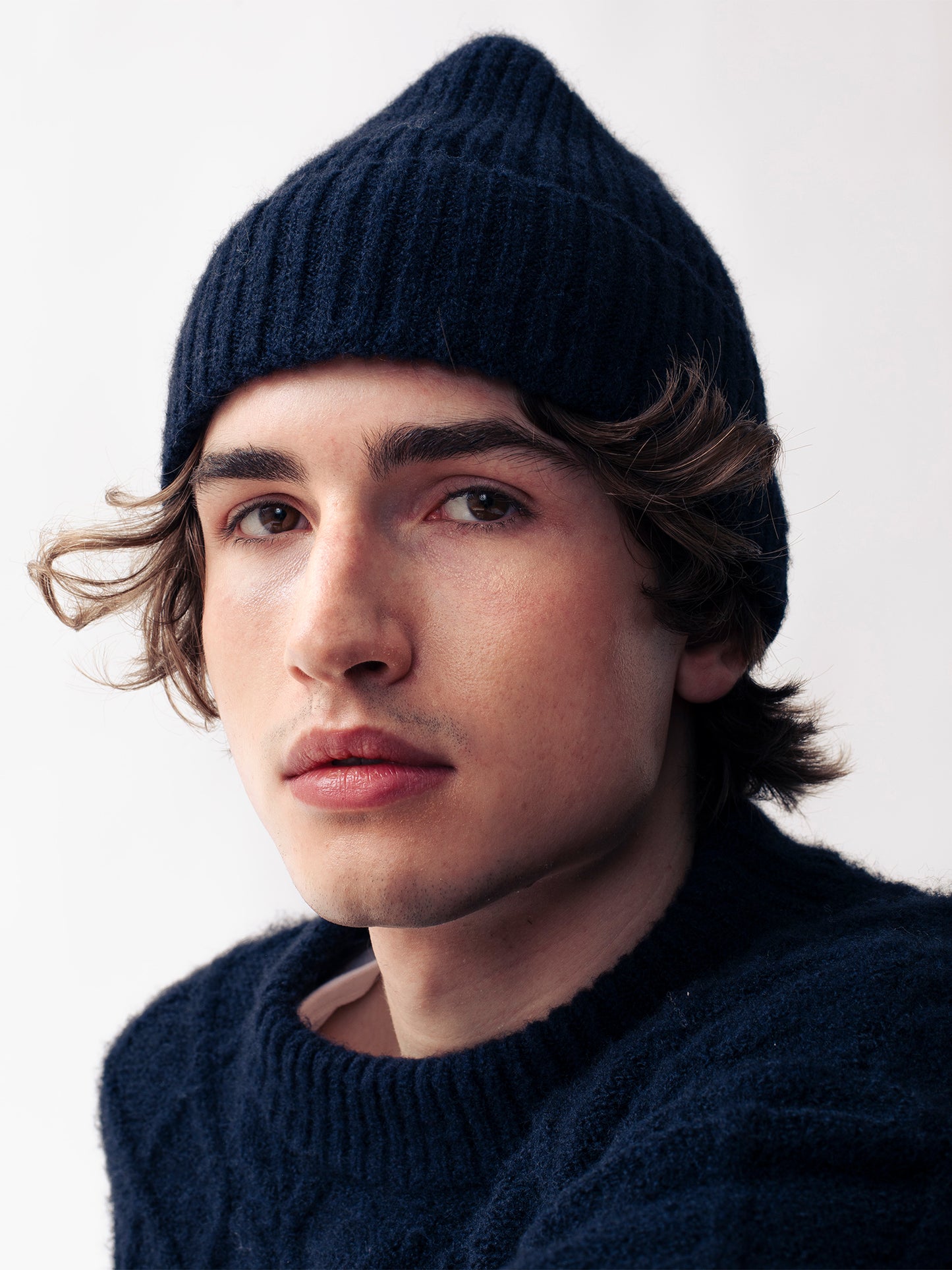 BRUSHED KNITTED BEANIE NAVY BLUE