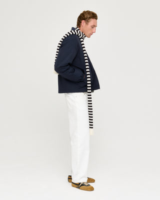 STRIPED MERINO BLEND SCARF ECRU / NAVY BLUE